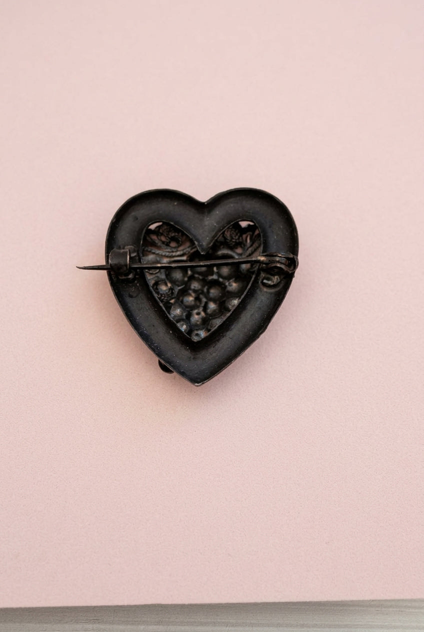 Quite Dainty Grape Motif Victorian Pin