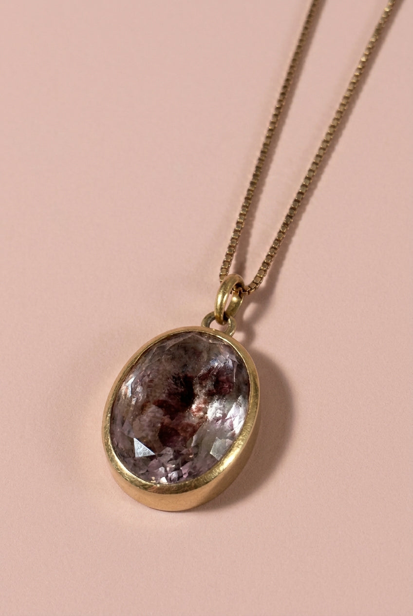 Magnificent beauty abounds Genuine, amethyst pendant necklace