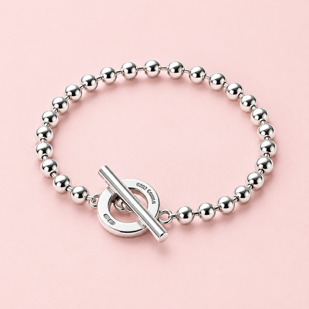 Exceptional Gucci Toggle Bracelet