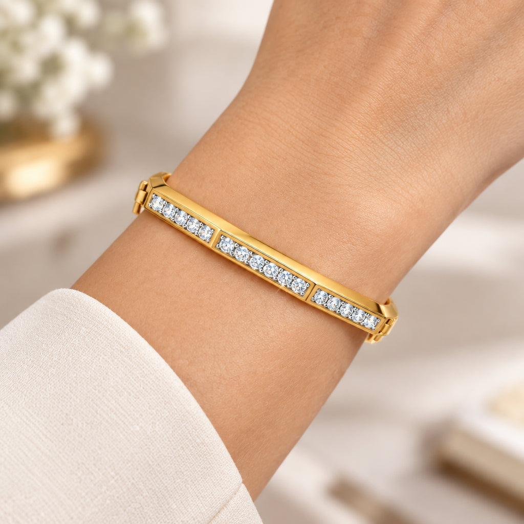 Sophisticated Swarovoski Hinged Bracelet