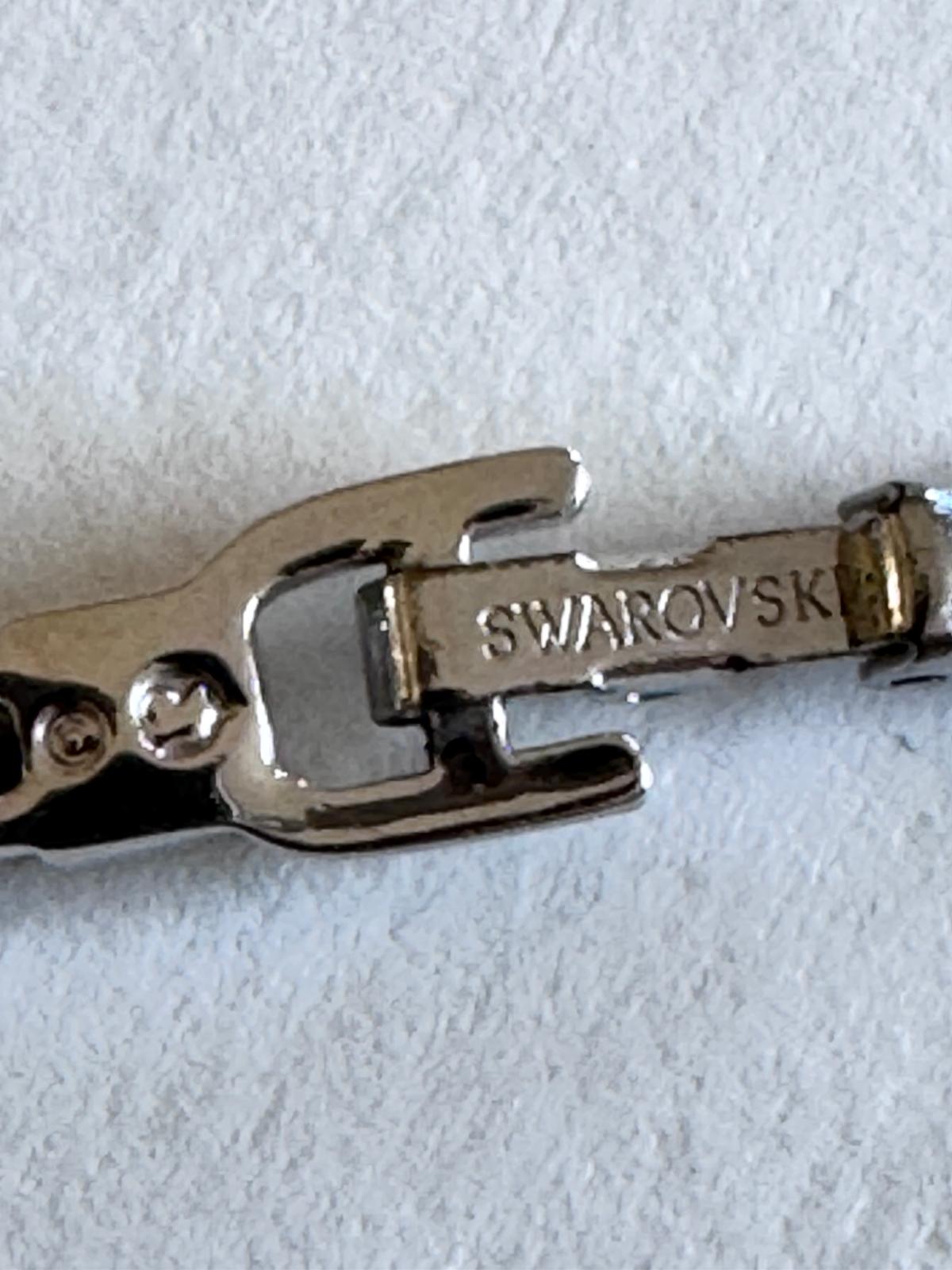 Glimmering hallmarked Swarovski bracelet