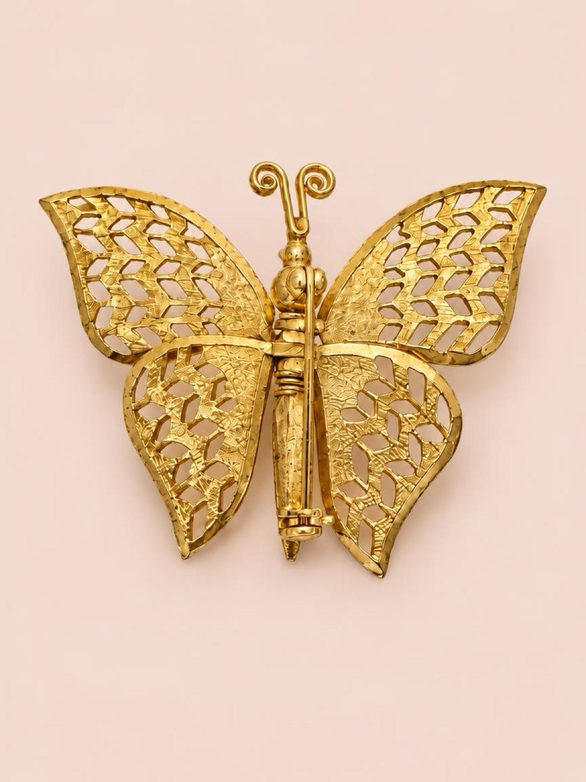 The Soft Alighting: Moving-Articulated Butterfly Brooch