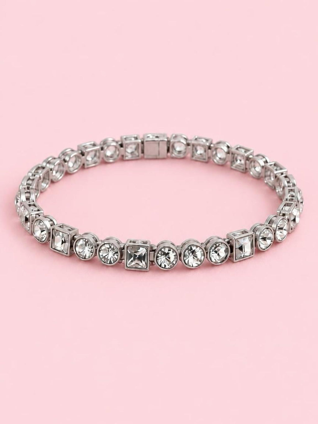 Glimmering hallmarked Swarovski bracelet