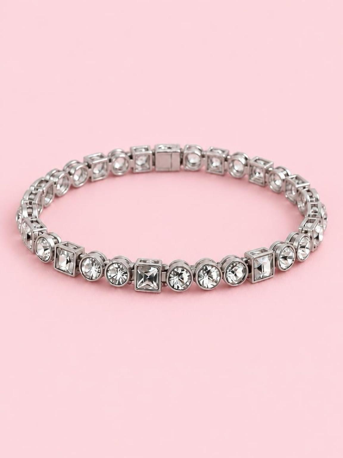 Glimmering hallmarked Swarovski bracelet