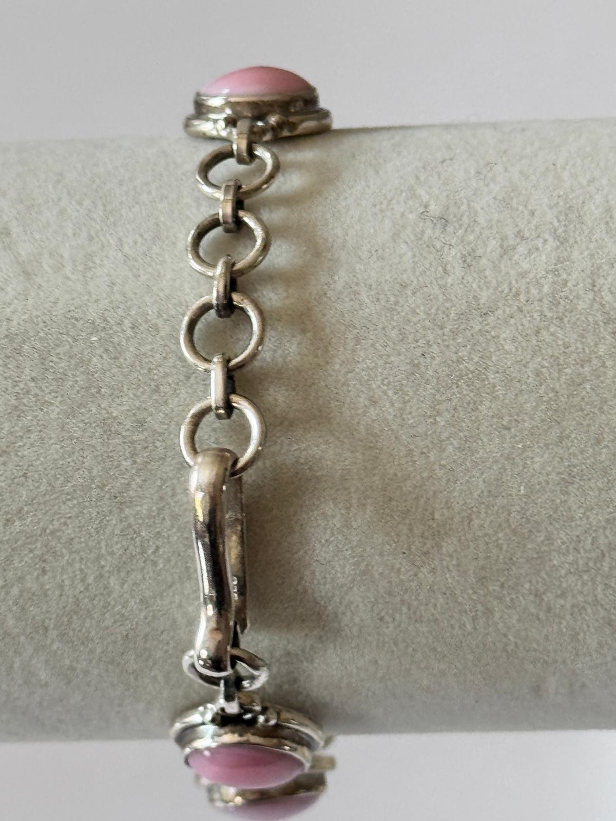 Gorgeous shade of pink conch shell - Sterling bracelet
