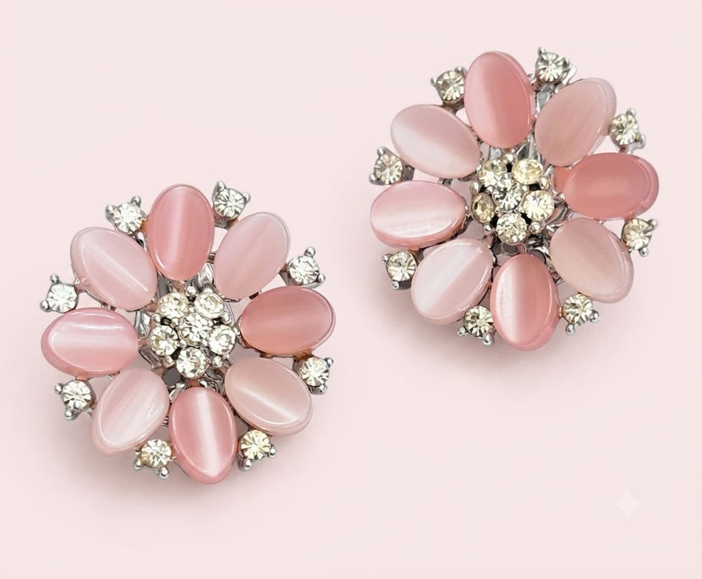1950s Vintage signed Lisner clip-on Earrings
