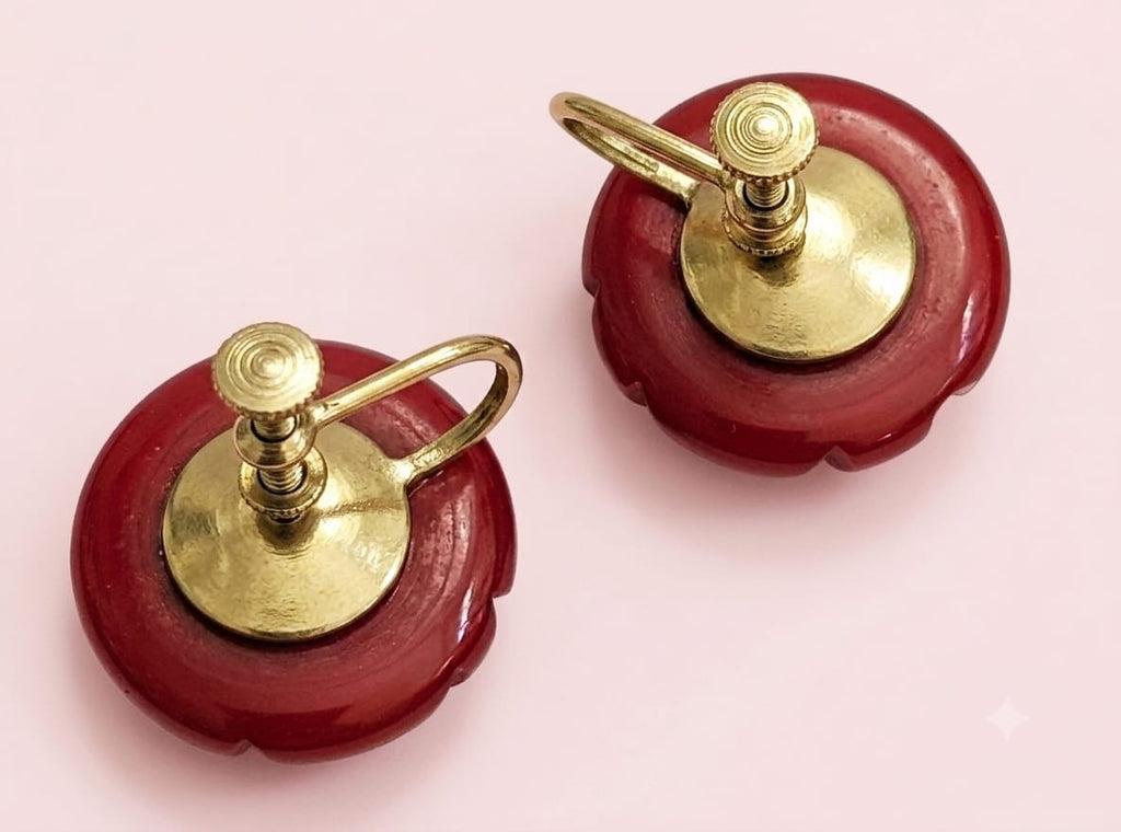 Vintage 1940s lipstick red Bakelite screw-back Earrings