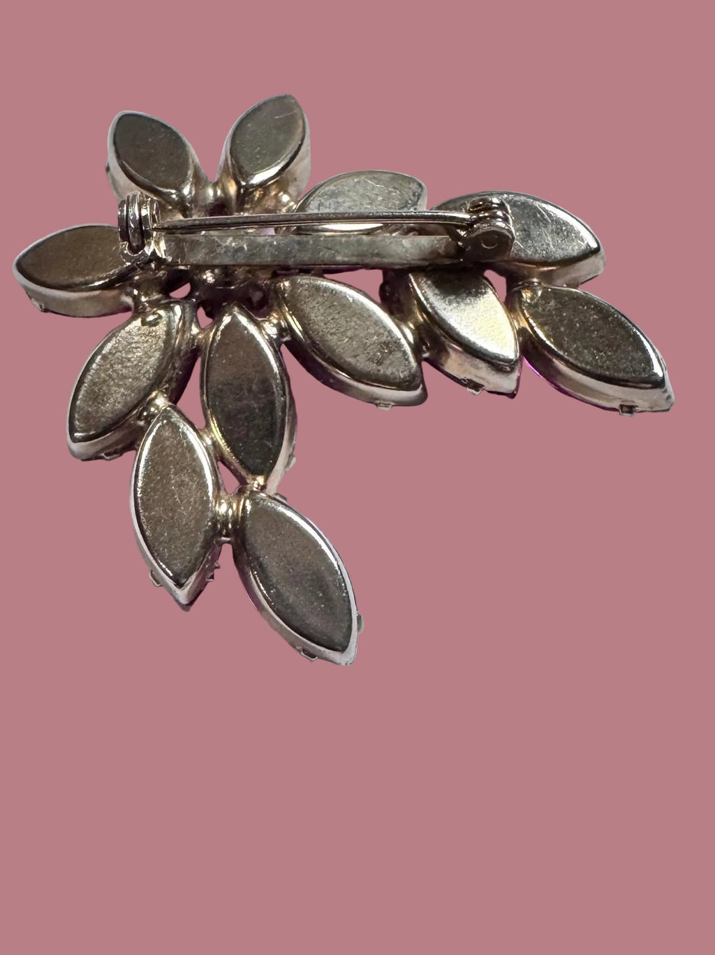 Brilliant Floral Motif Design Brooch