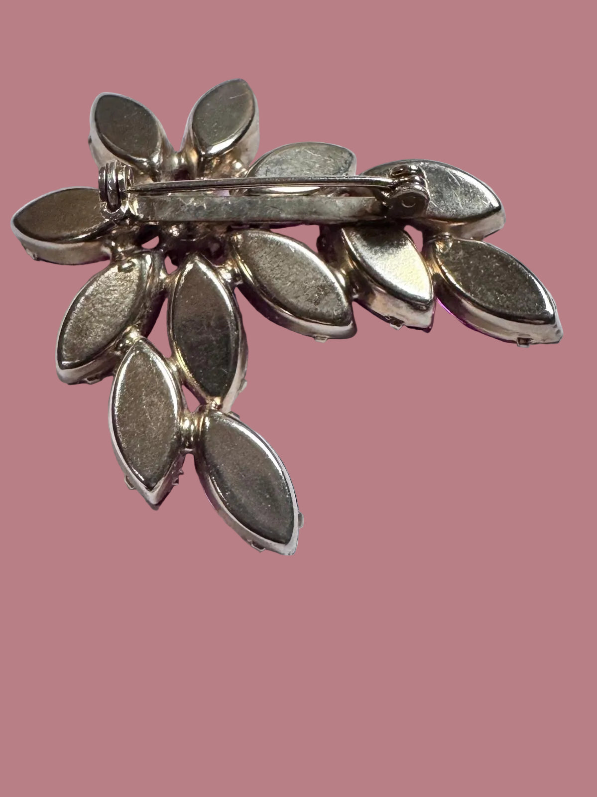 Brilliant Floral Motif Design Brooch